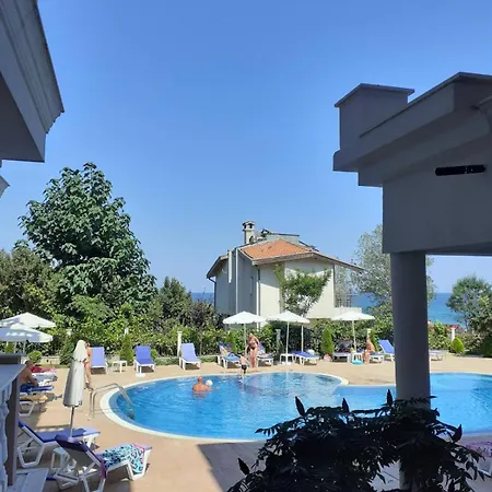 Aparthotel Perla Del Mar