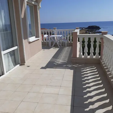 Perla Del Mar Aparthotel 4*