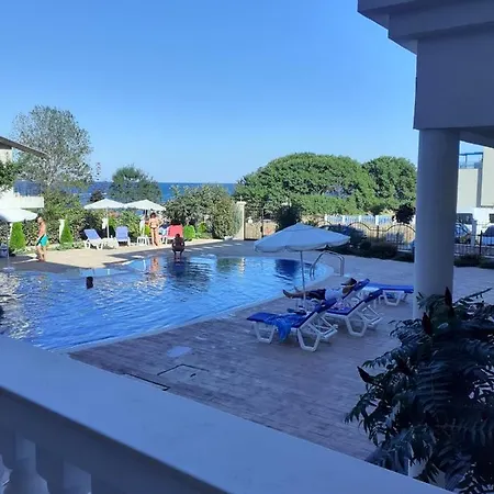 Perla Del Mar 4*