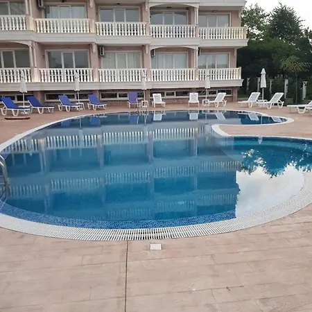 Perla Del Mar Aparthotel 4*
