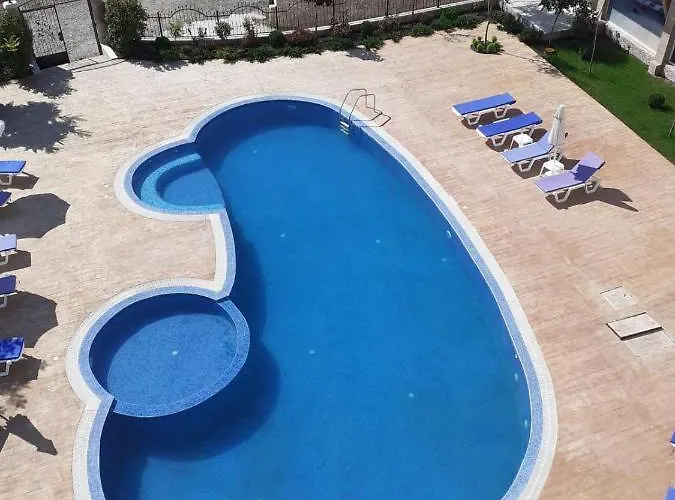 Perla Del Mar Lozenets