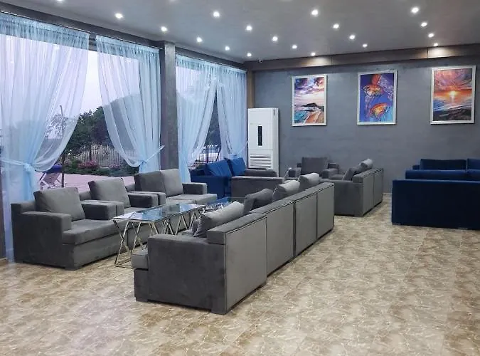 Perla Del Mar Aparthotel