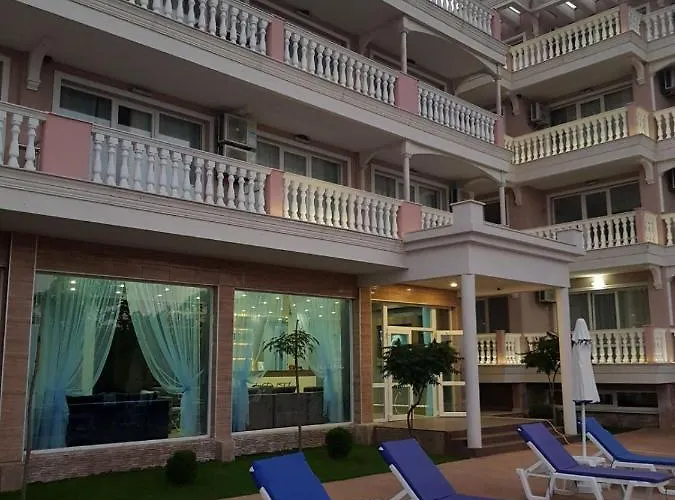 Aparthotel Perla Del Mar