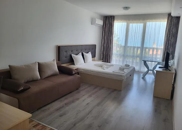 Perla Del Mar Aparthotel 4*