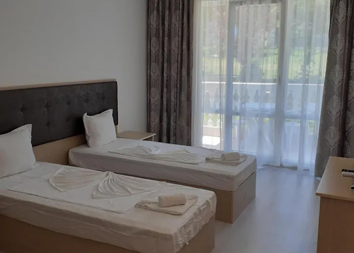 Aparthotel Perla Del Mar